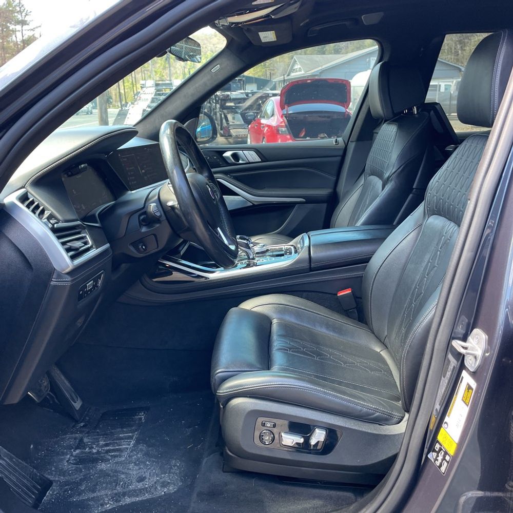 2021 BMW X7 ALPINA XB7