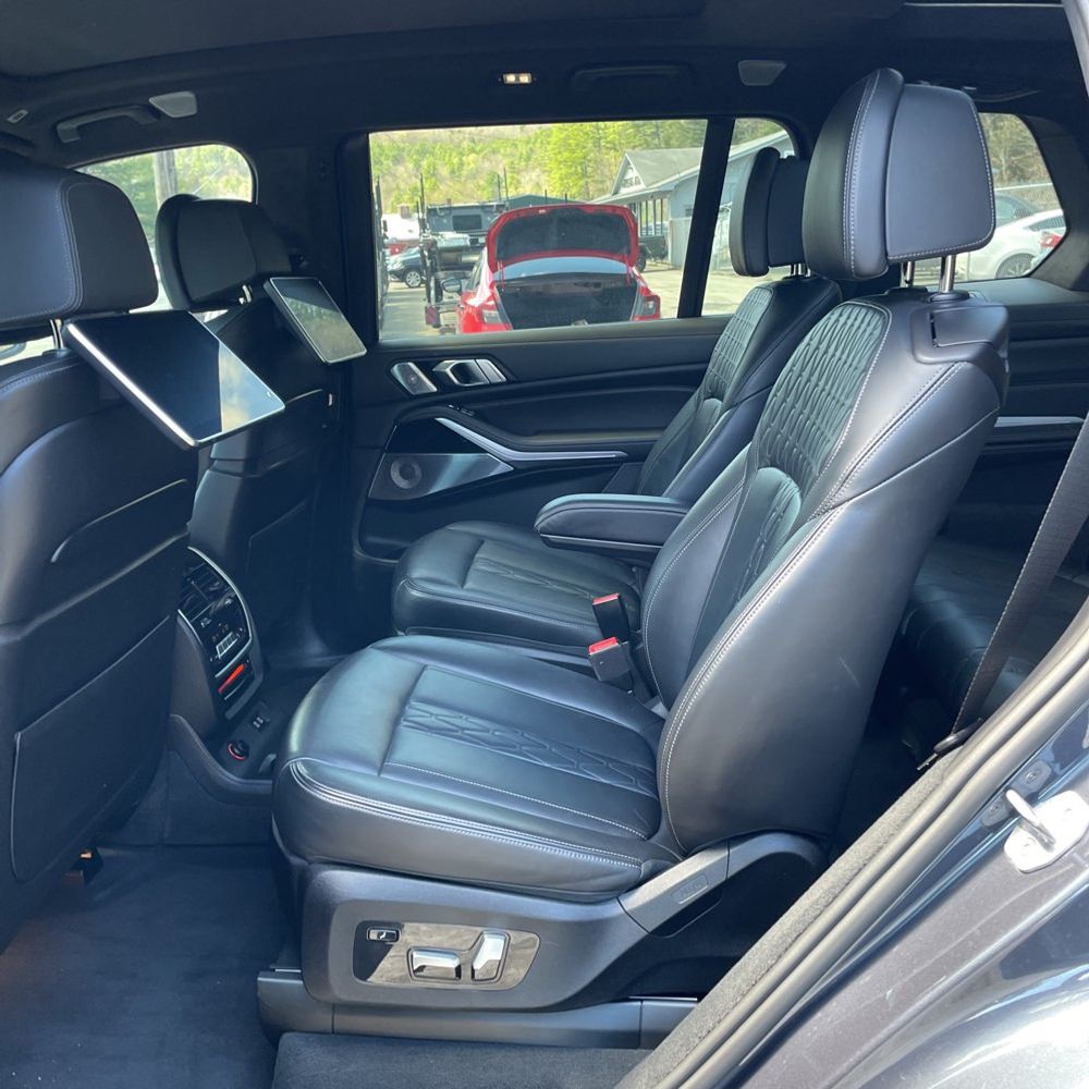 2021 BMW X7 ALPINA XB7