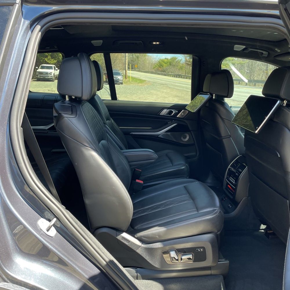 2021 BMW X7 ALPINA XB7