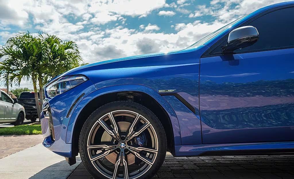 2020 BMW X6 M50i