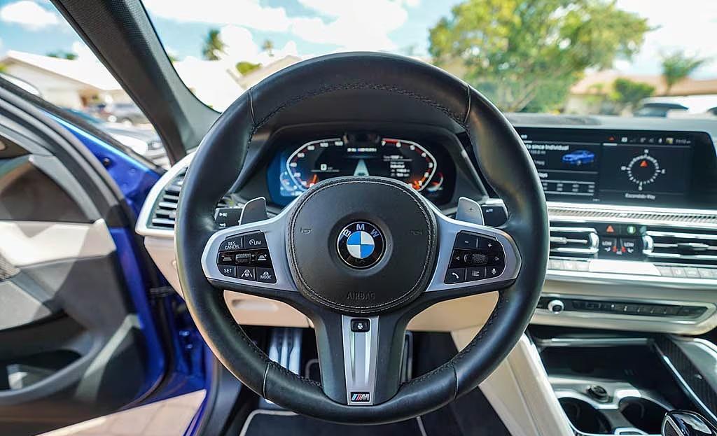2020 BMW X6 M50i