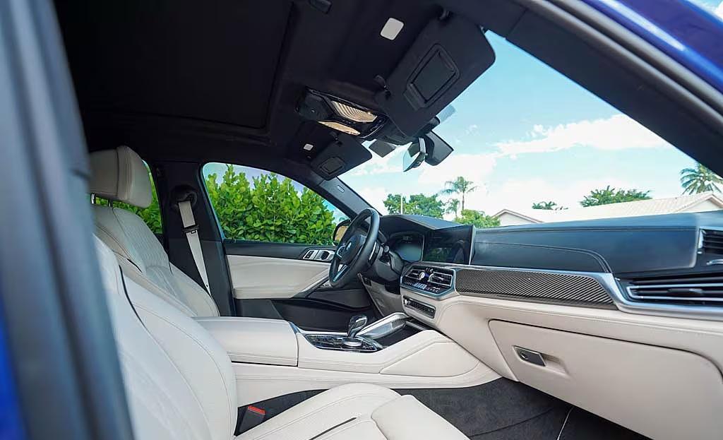 2020 BMW X6 M50i