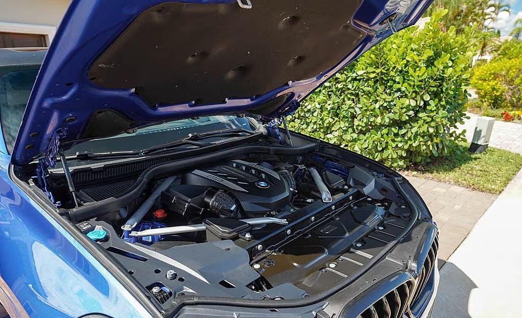 2020 BMW X6 M50i