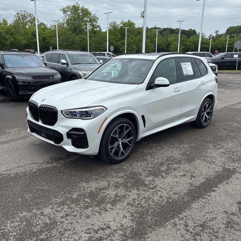 2023 BMW X5 M50i