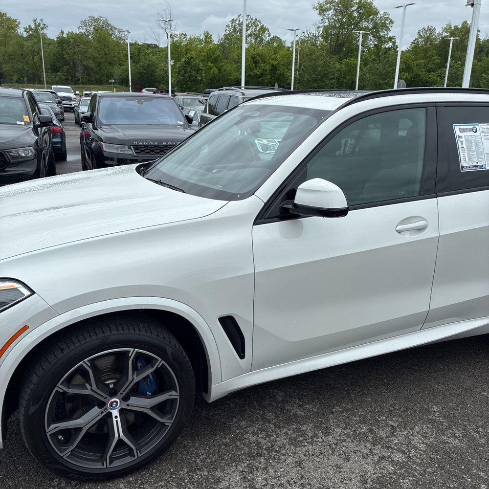 2023 BMW X5 M50i