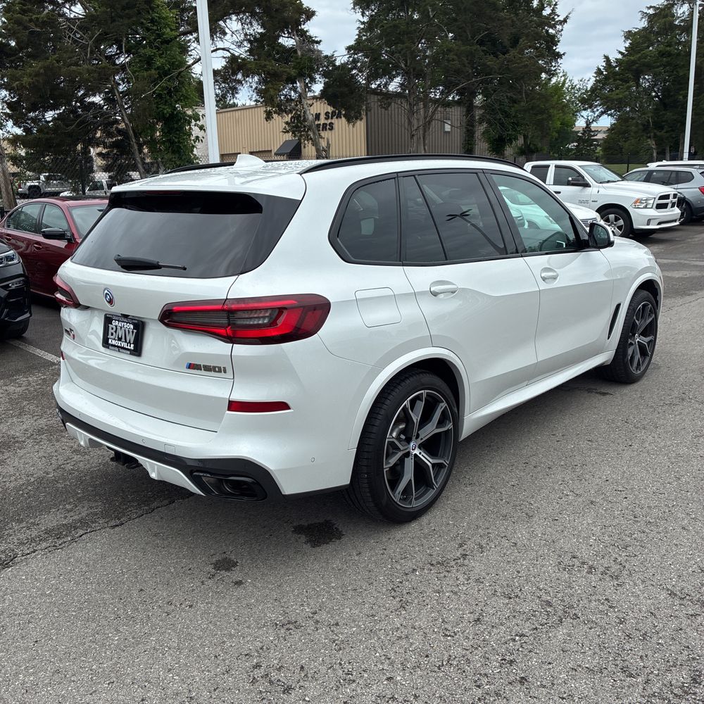 2023 BMW X5 M50i
