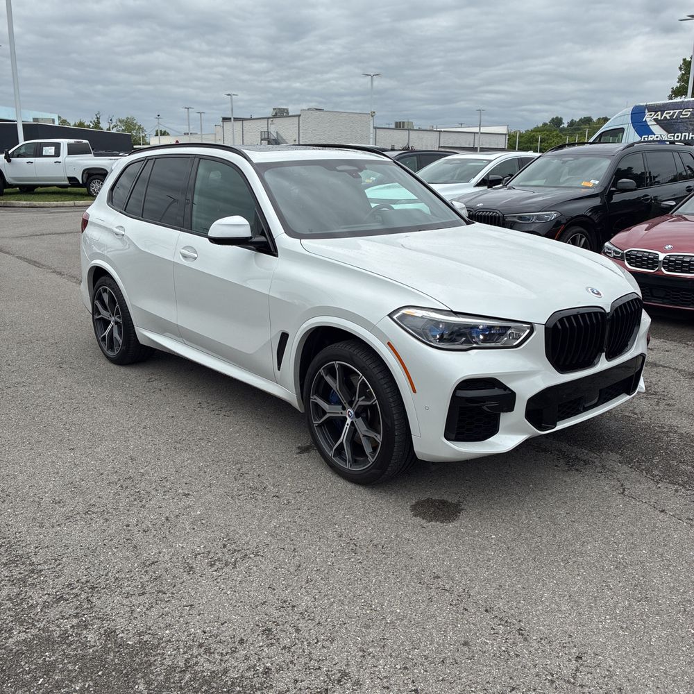 2023 BMW X5 M50i