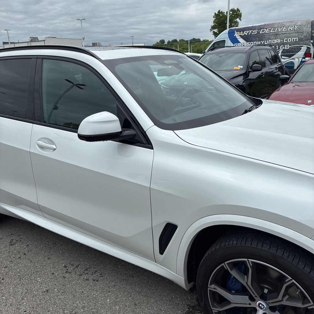 2023 BMW X5 M50i