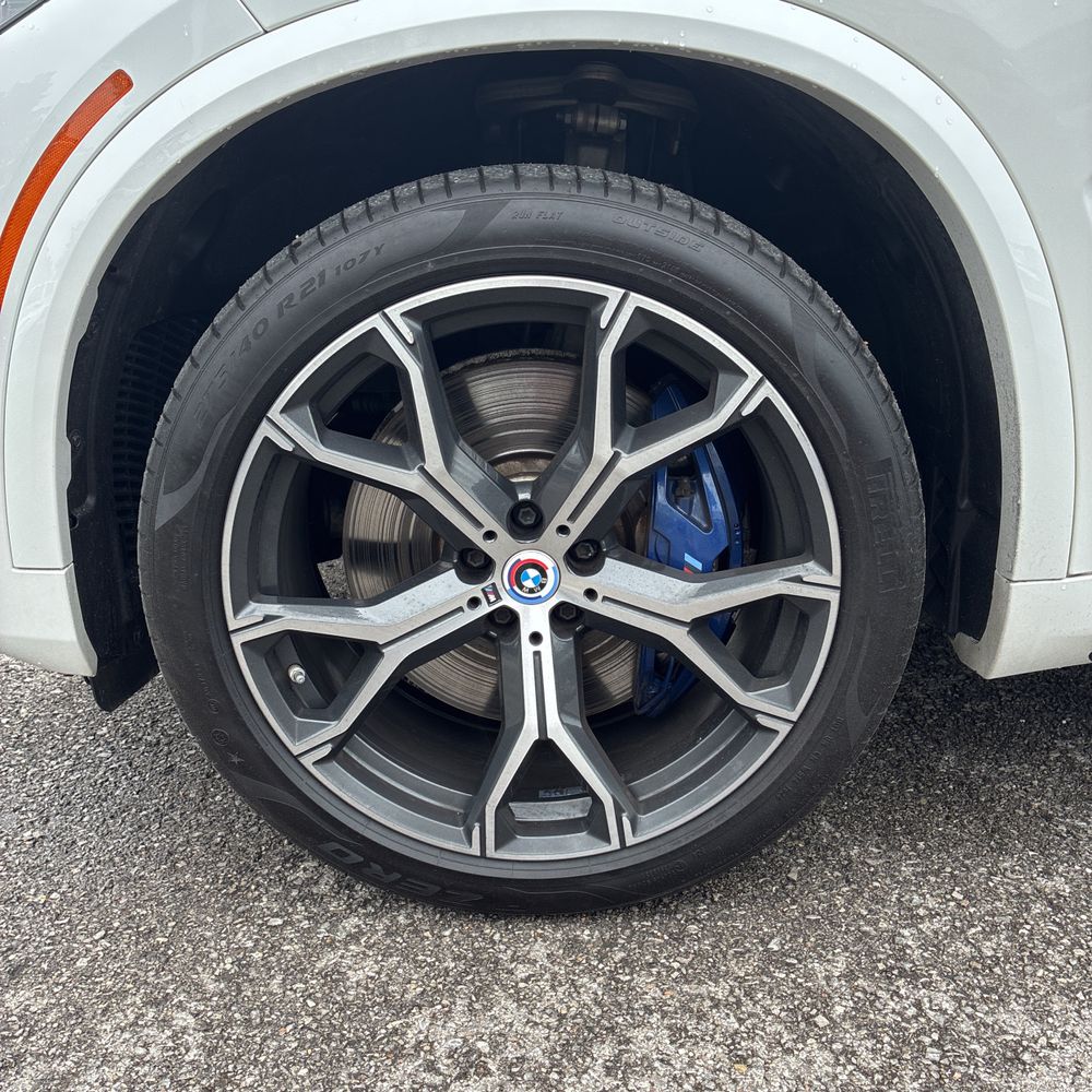 2023 BMW X5 M50i