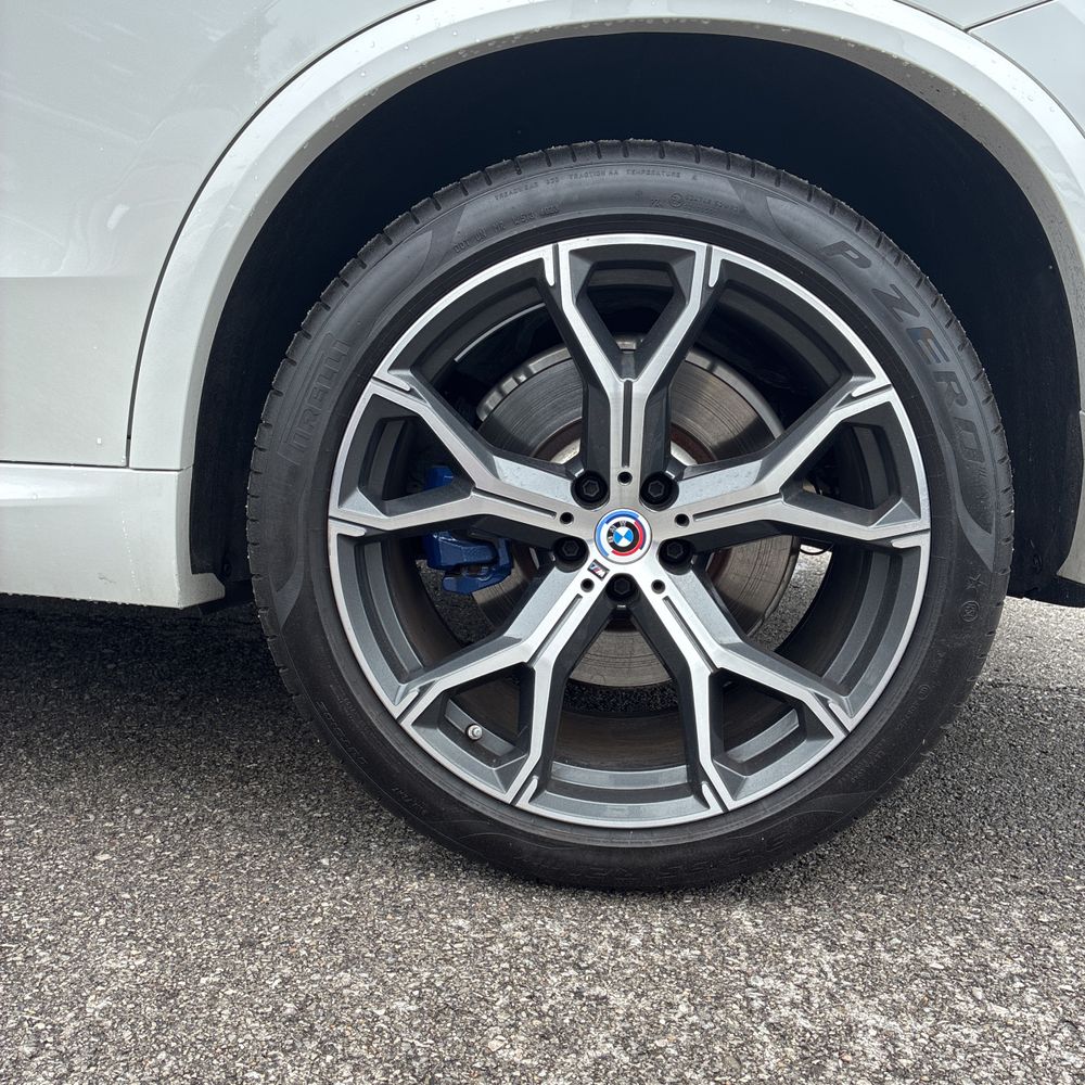 2023 BMW X5 M50i