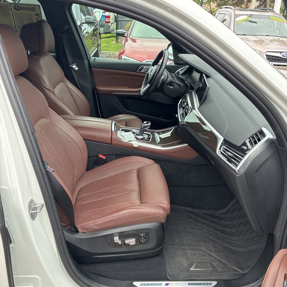 2023 BMW X5 M50i