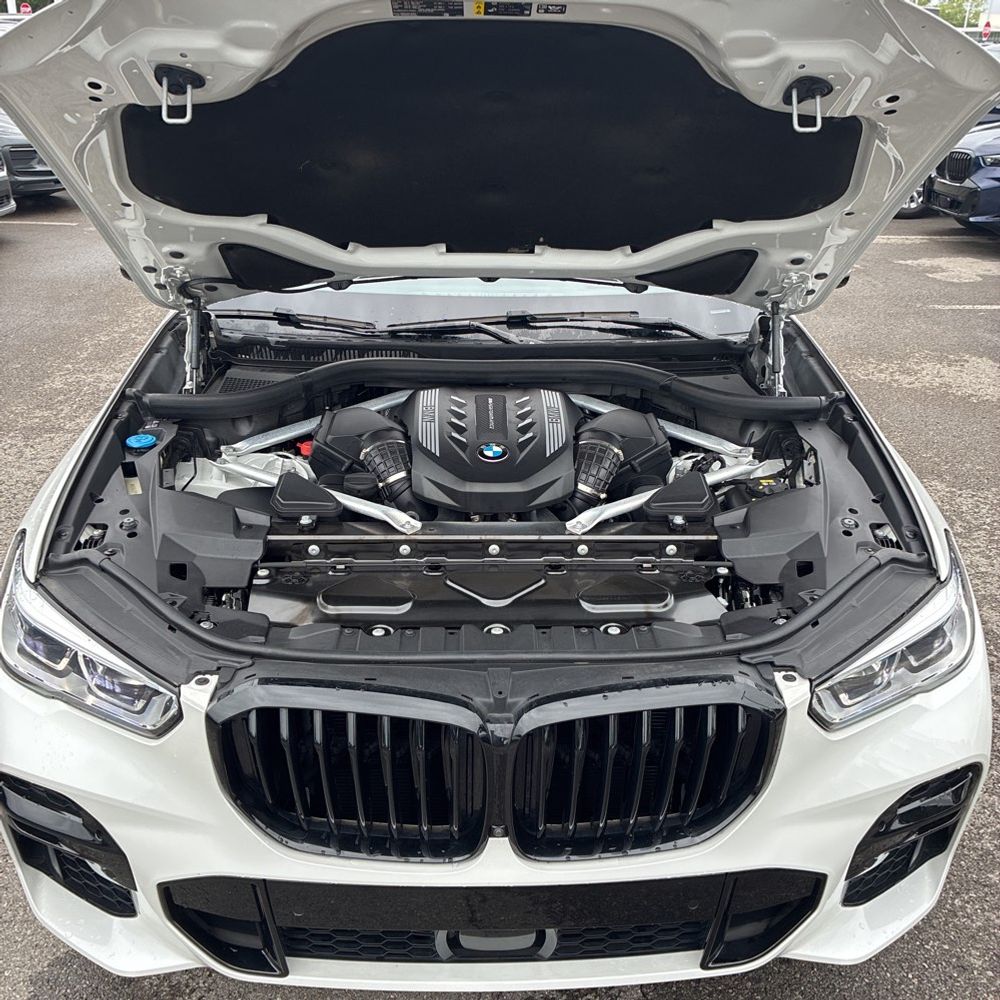 2023 BMW X5 M50i