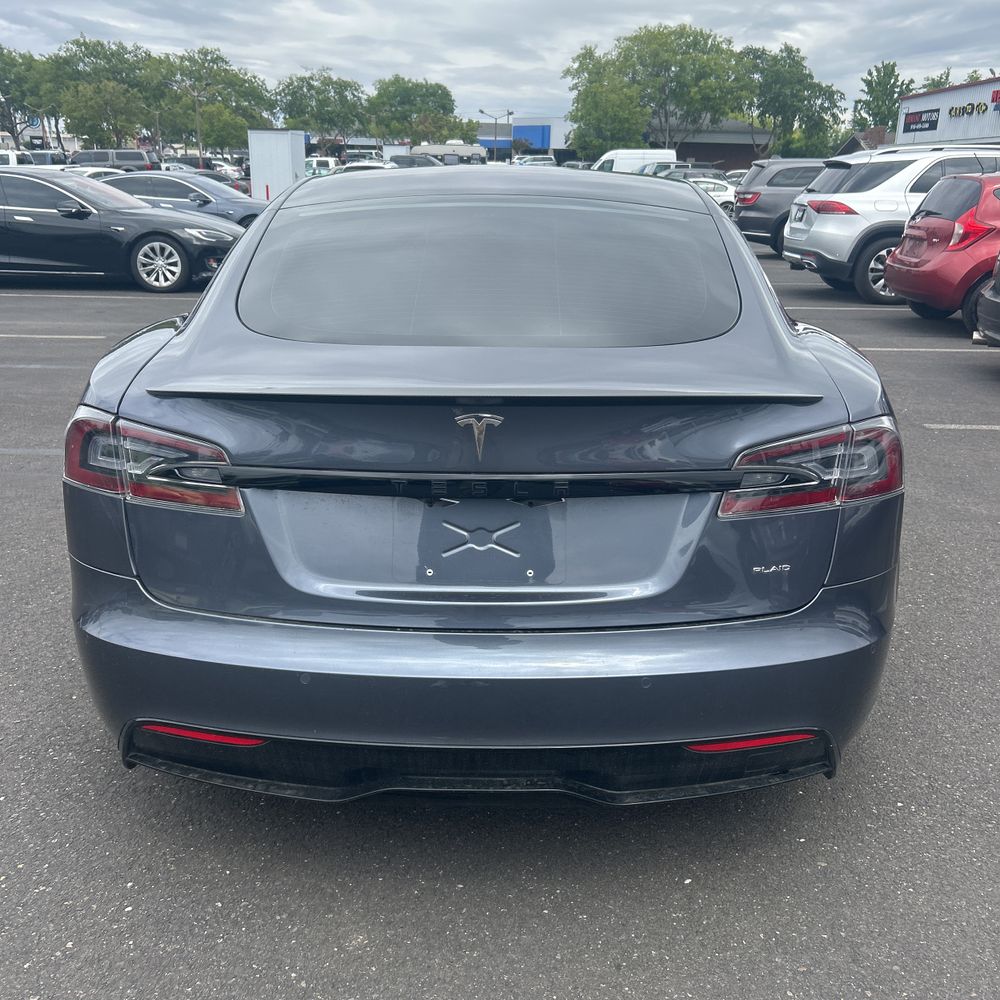 2021 Tesla Model S Plaid