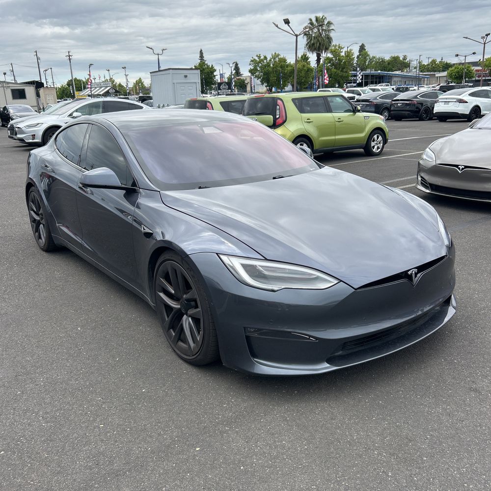 2021 Tesla Model S Plaid