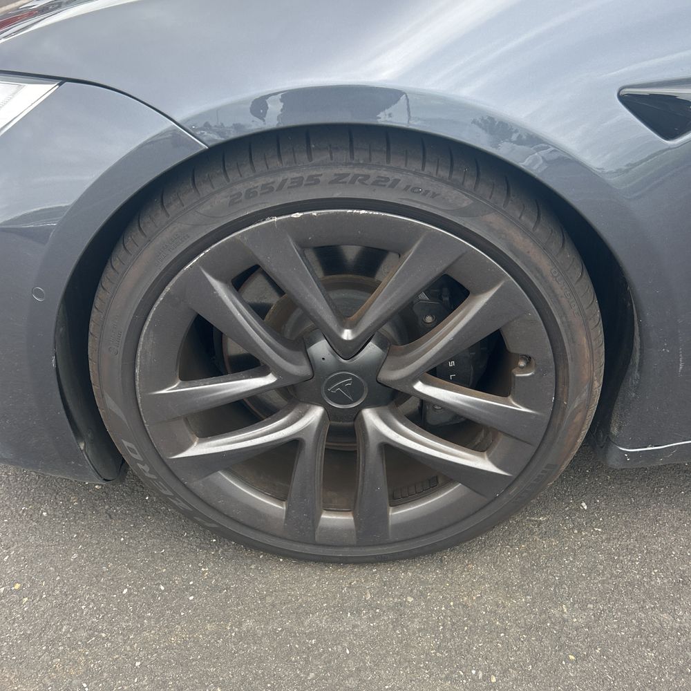 2021 Tesla Model S Plaid