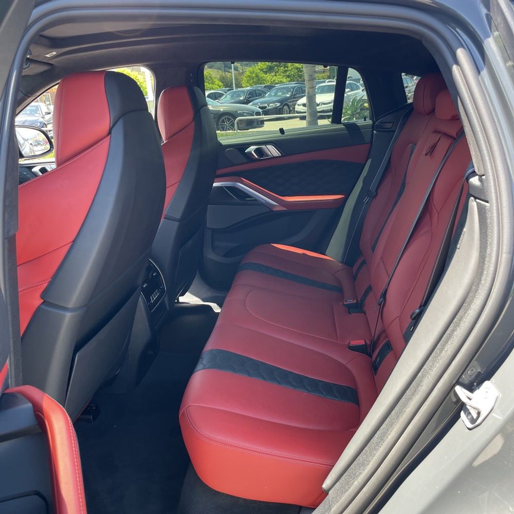 2022 BMW X6 M