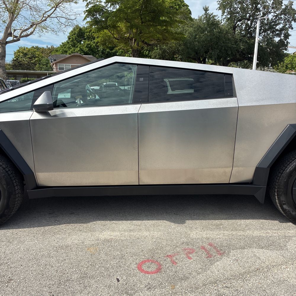 2025 Tesla Cybertruck