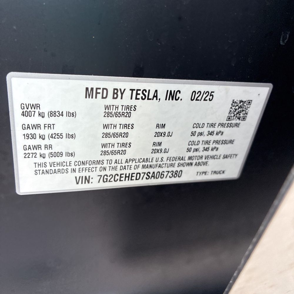 2025 Tesla Cybertruck