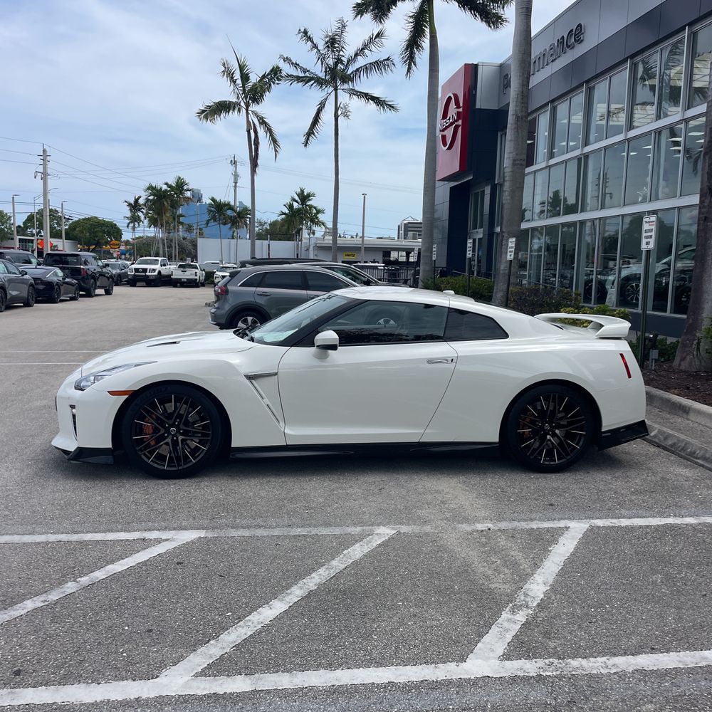 2021 Nissan GT-R Premium