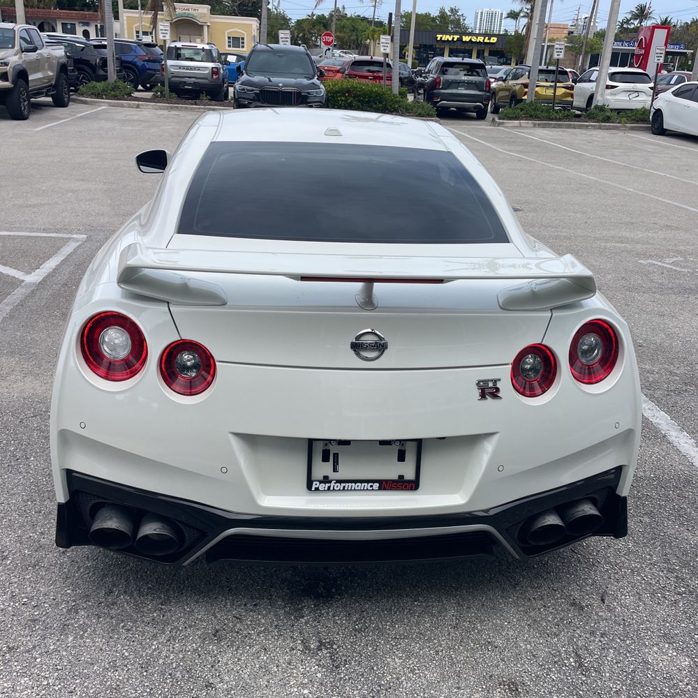 2021 Nissan GT-R Premium