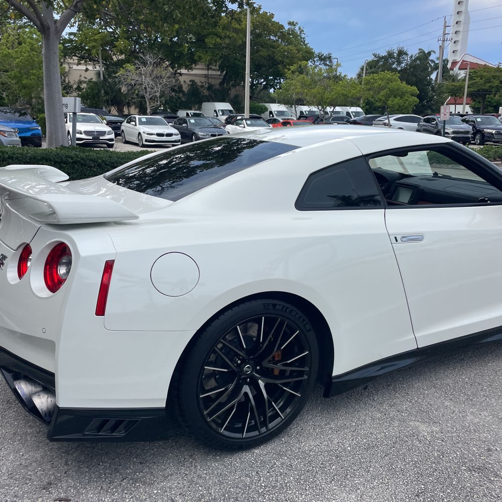 2021 Nissan GT-R Premium