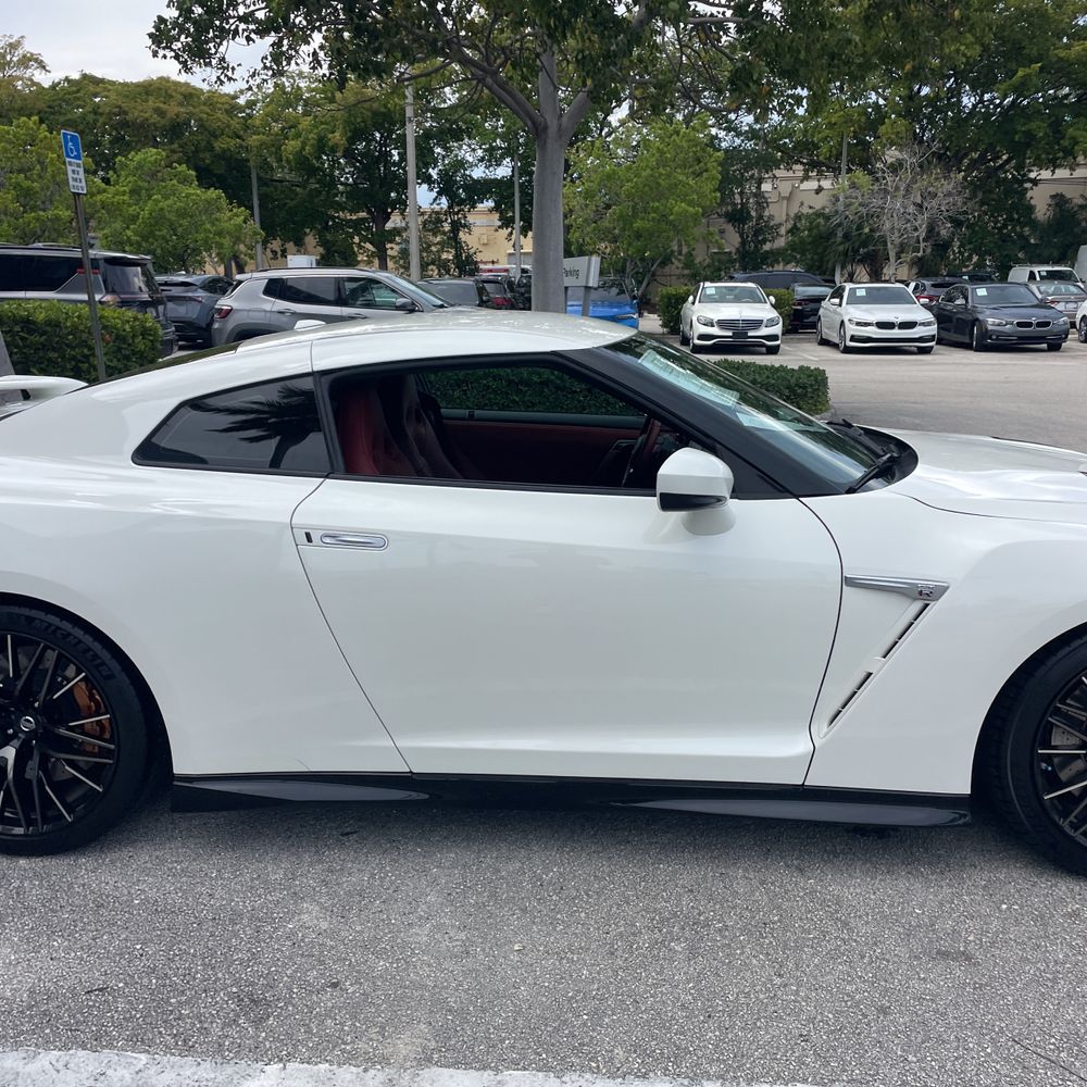 2021 Nissan GT-R Premium