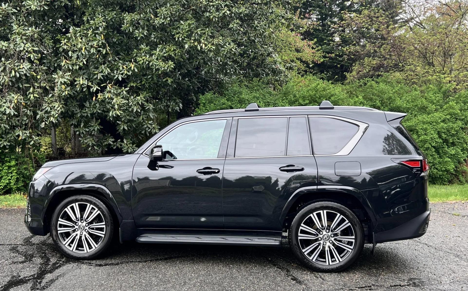 2024 Lexus LX600