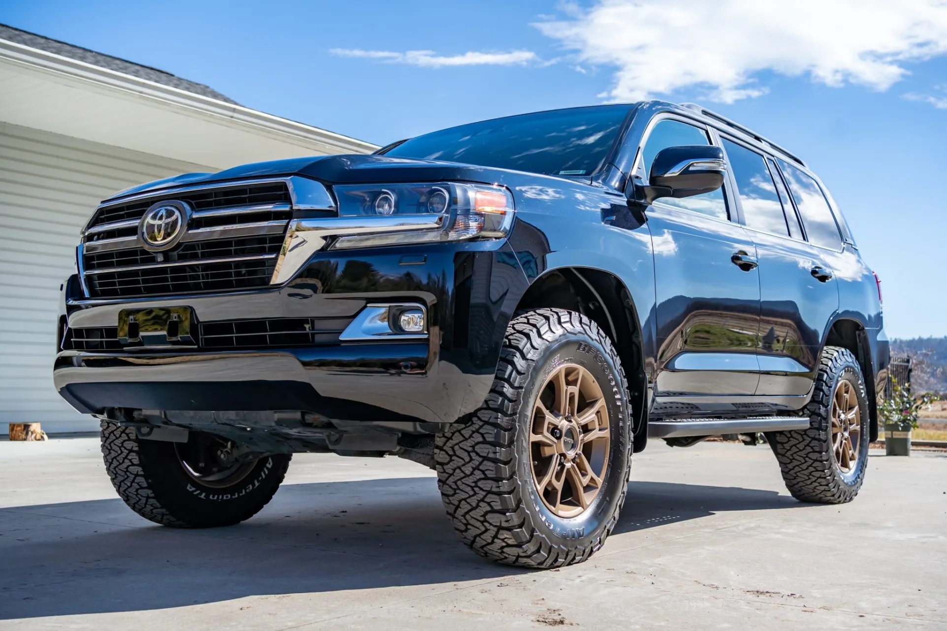 2020 Toyota Land Cruiser Heritage Edition