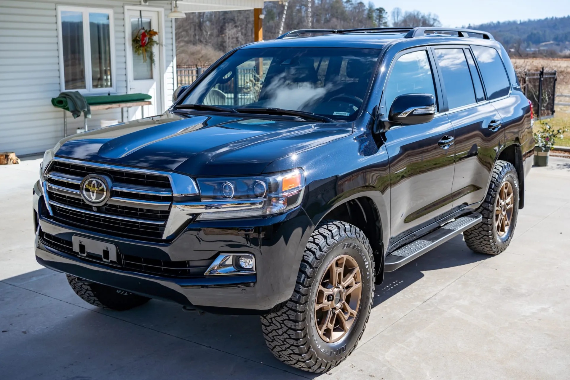 2020 Toyota Land Cruiser Heritage Edition