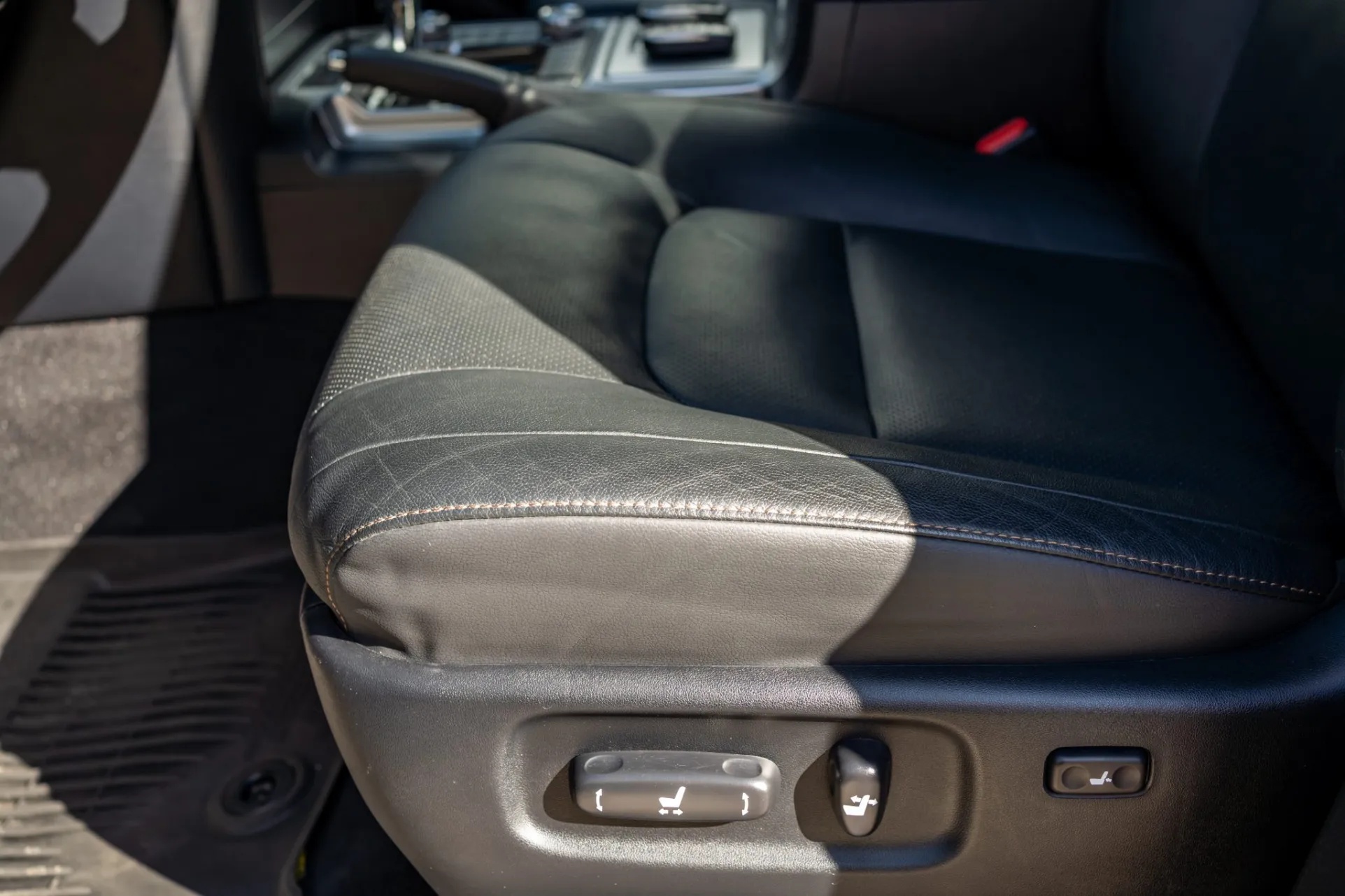 2020 Toyota Land Cruiser Heritage Edition