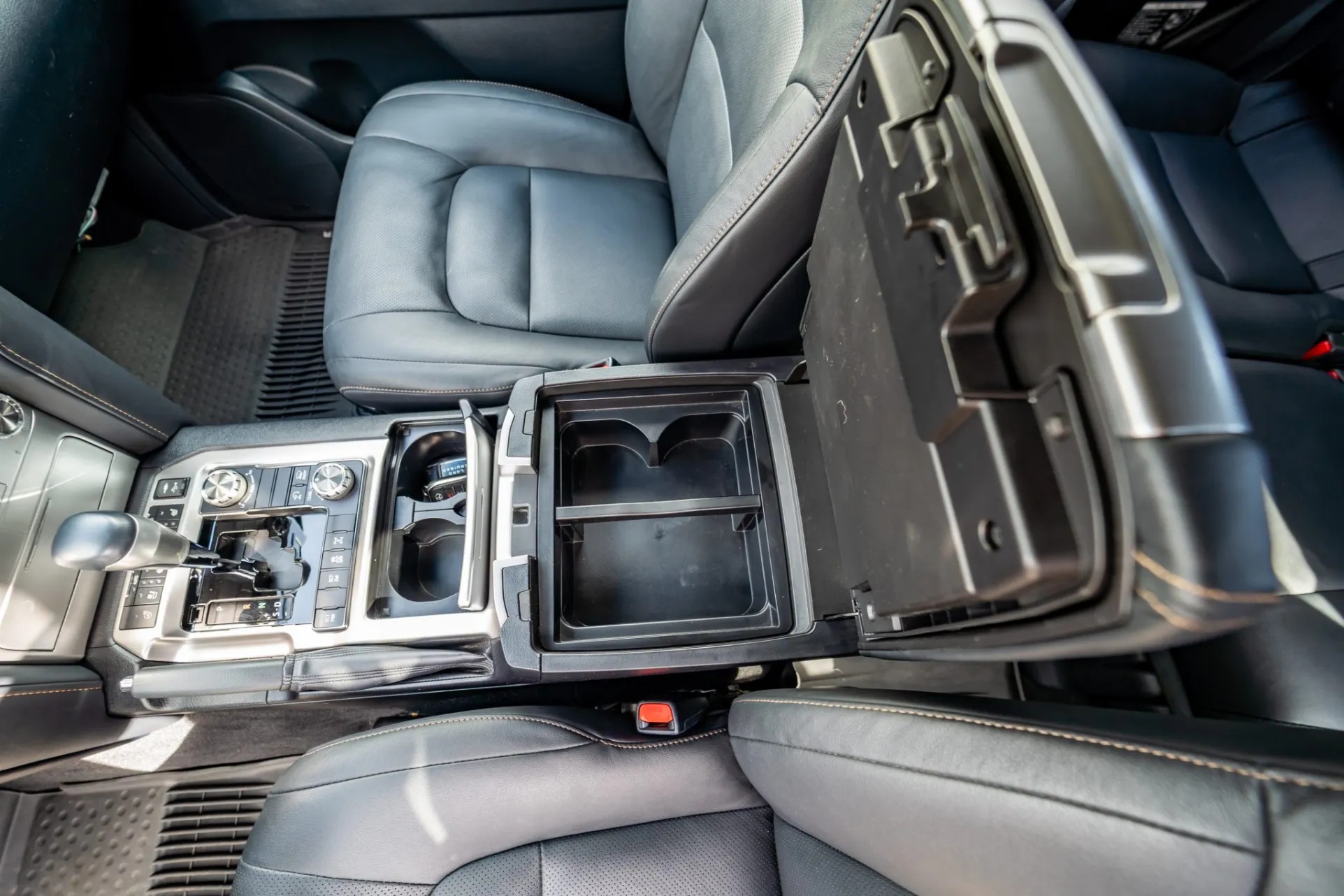 2020 Toyota Land Cruiser Heritage Edition