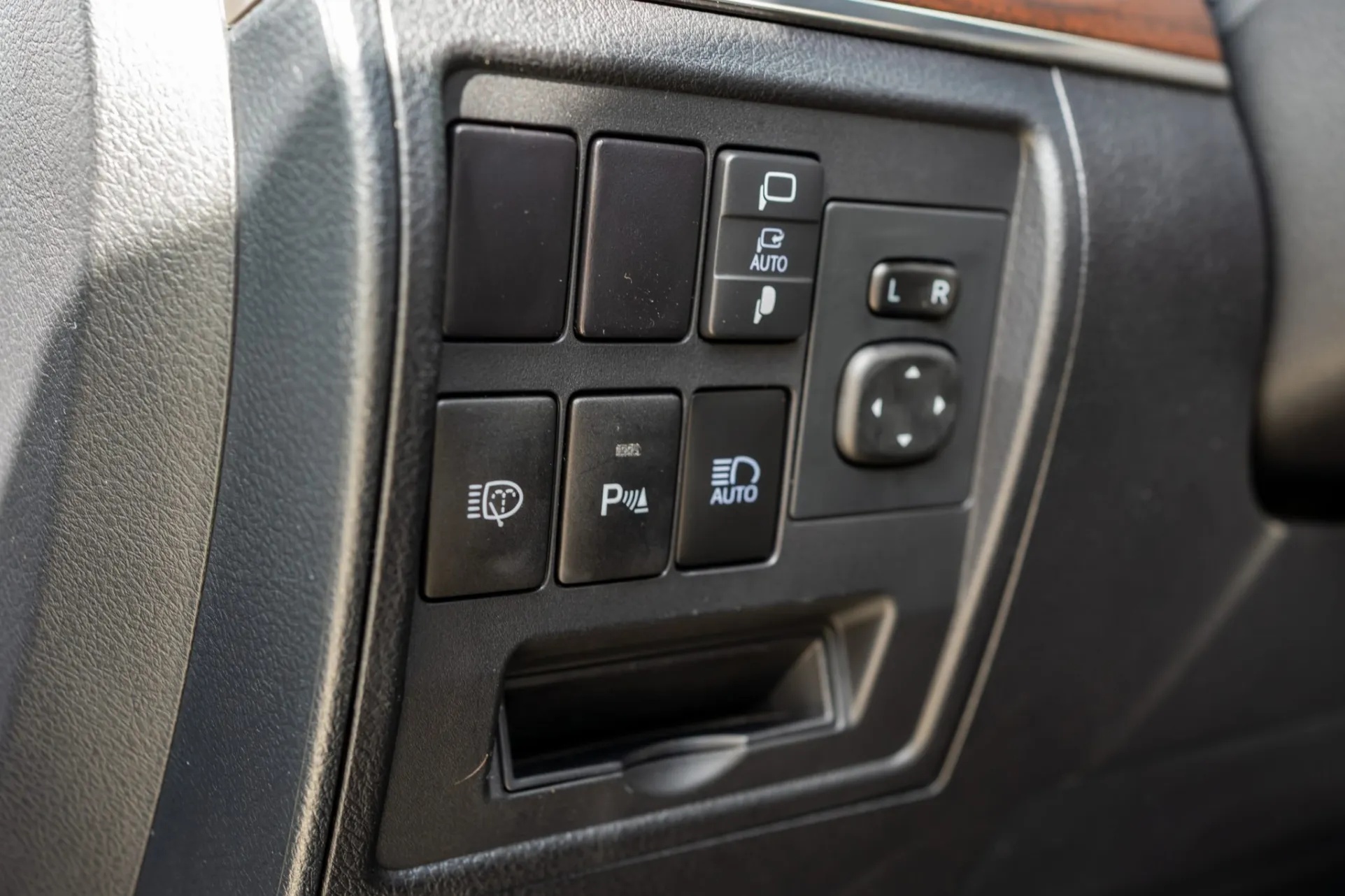 2020 Toyota Land Cruiser Heritage Edition