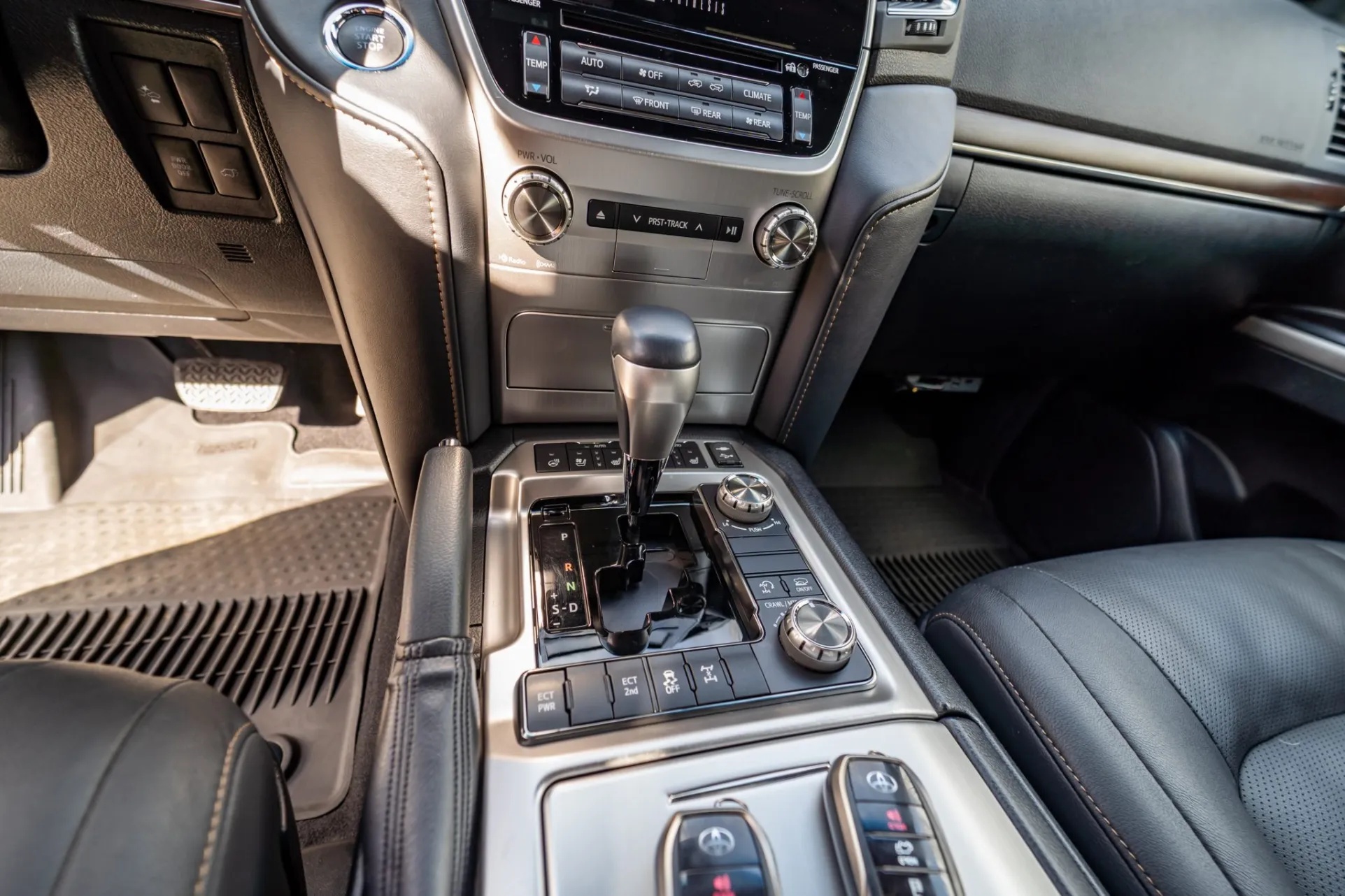 2020 Toyota Land Cruiser Heritage Edition