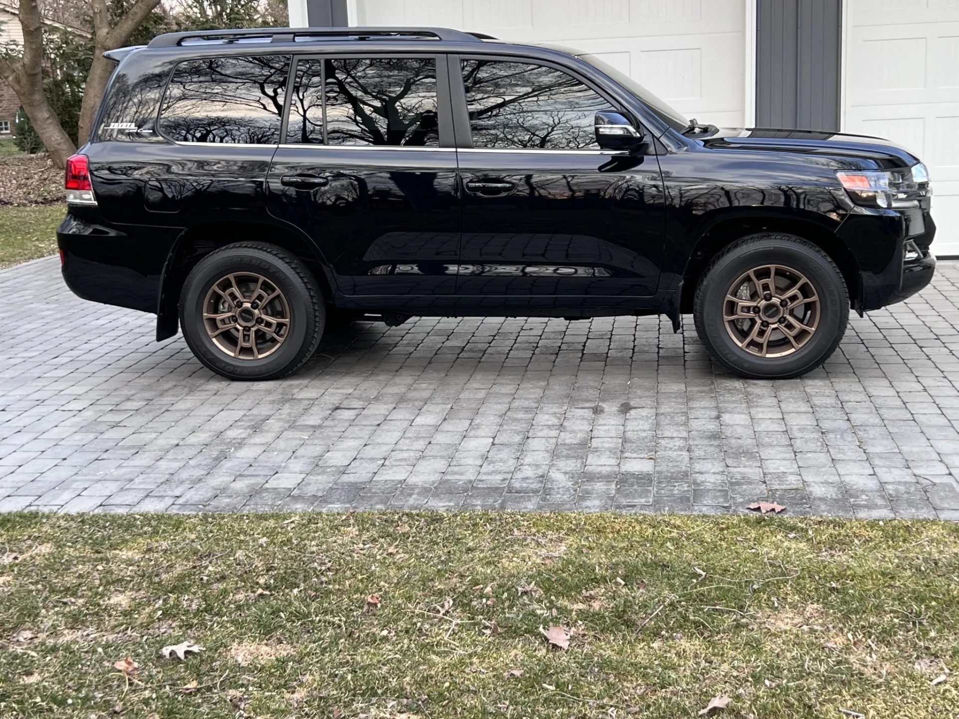 2021 Toyota Land Cruiser Heritage Edition