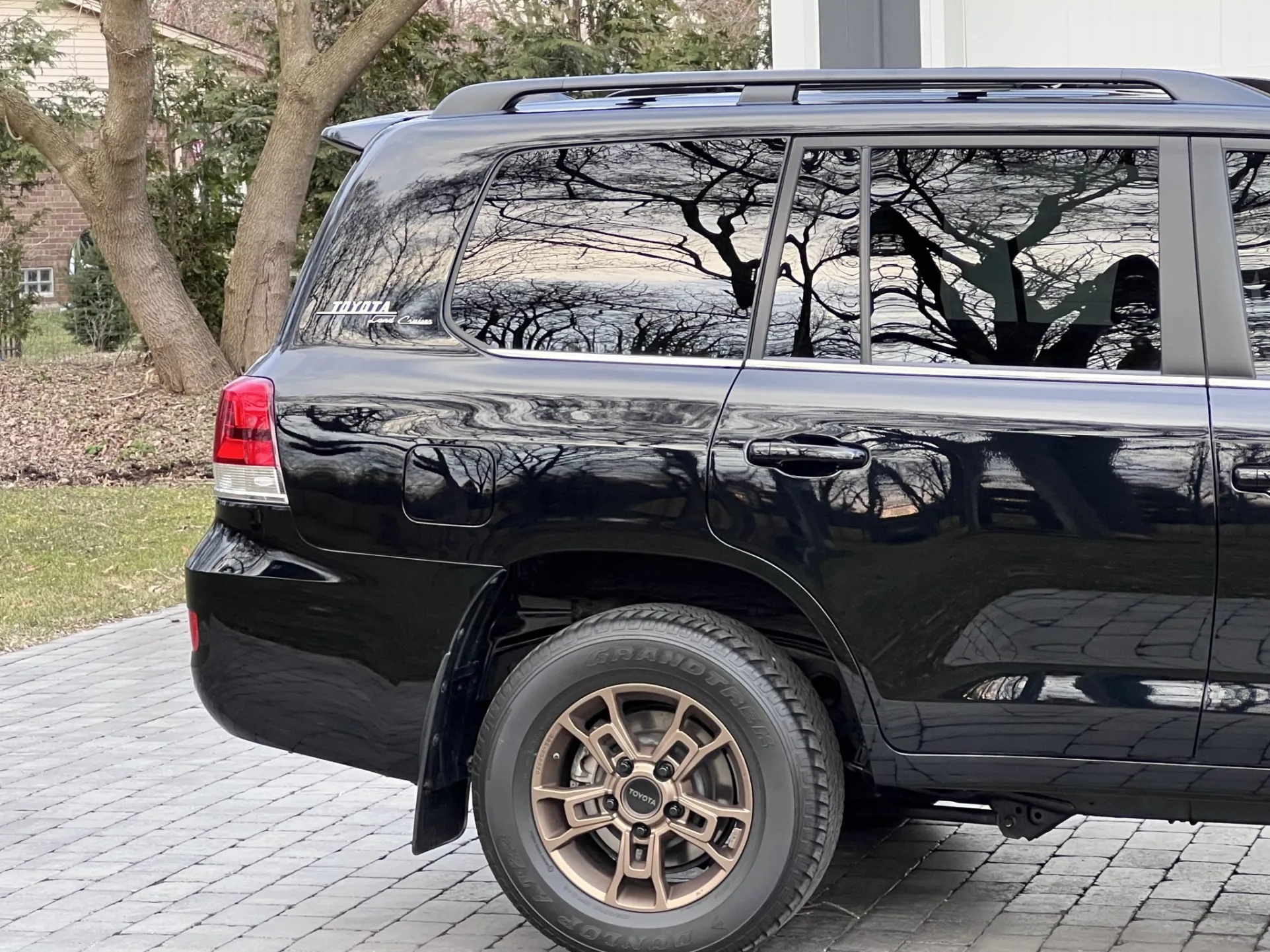 2021 Toyota Land Cruiser Heritage Edition