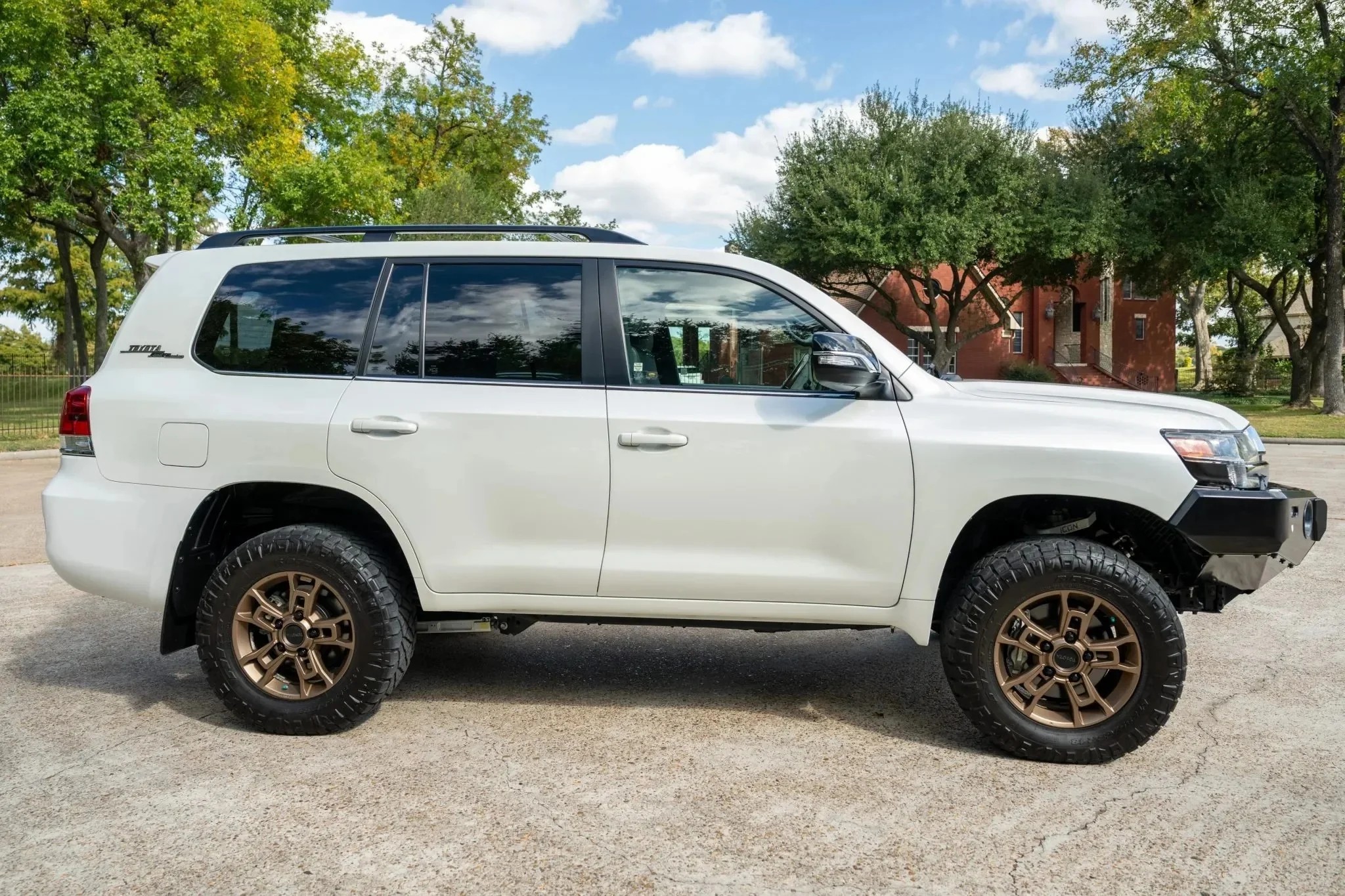 2021 Toyota Land Cruiser Heritage Edition