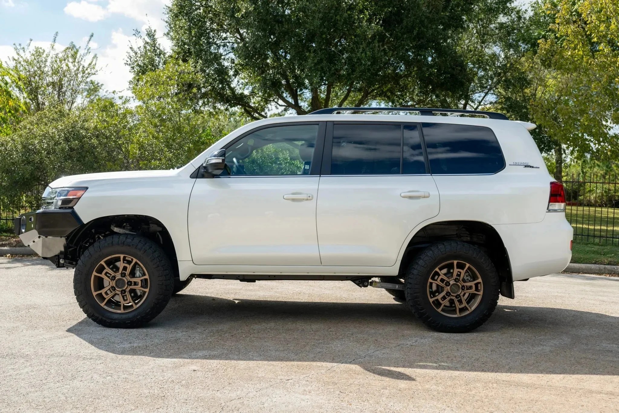 2021 Toyota Land Cruiser Heritage Edition