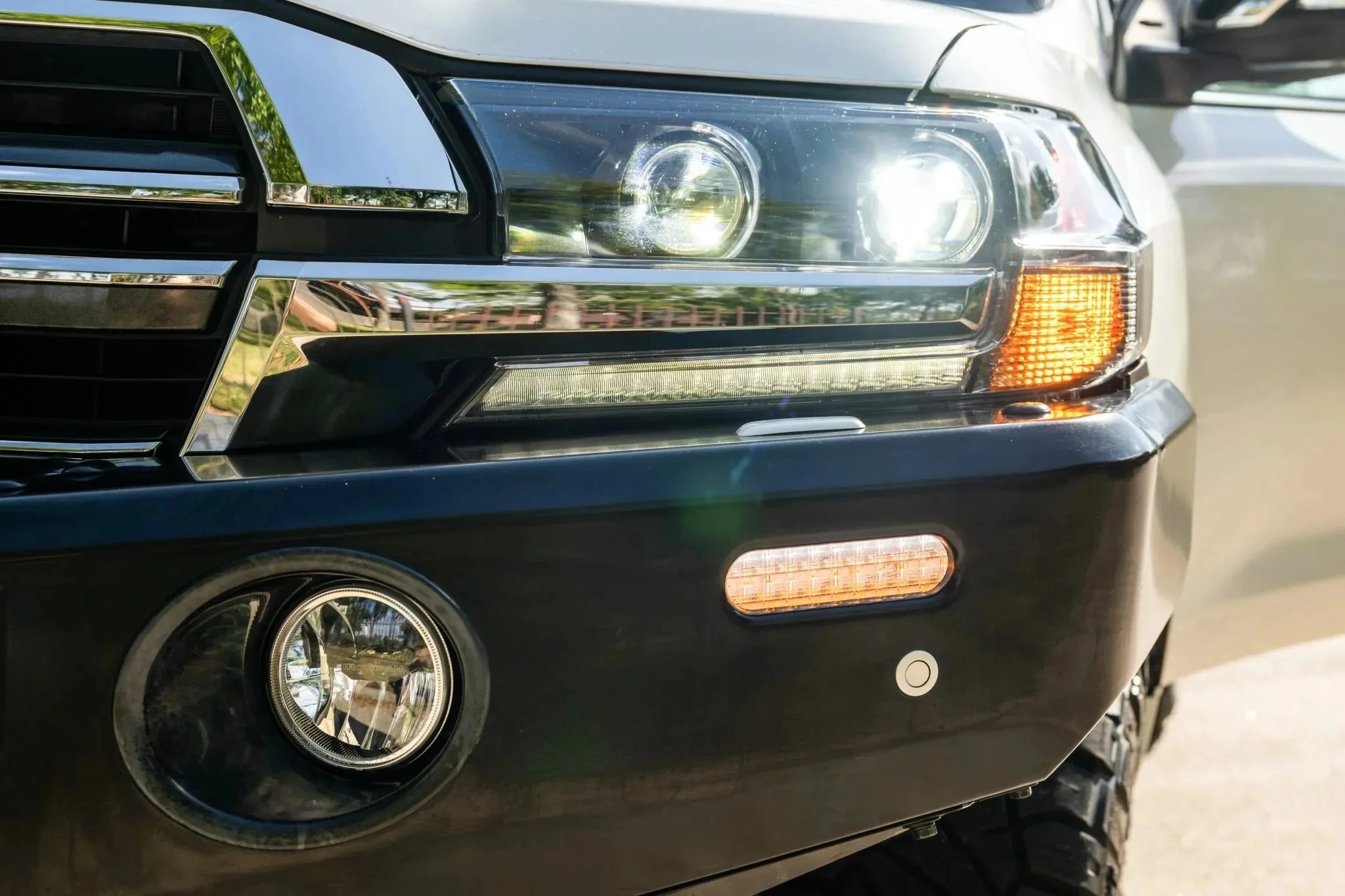 2021 Toyota Land Cruiser Heritage Edition