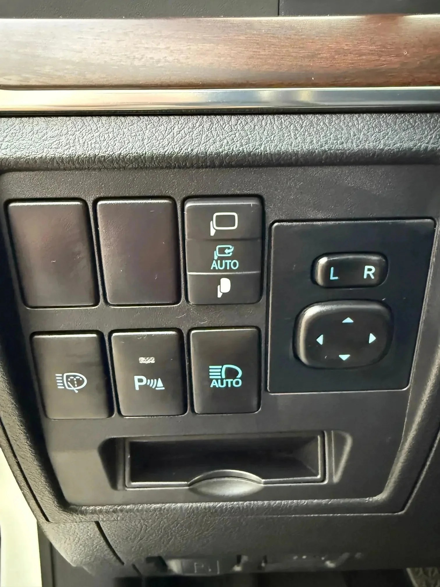 2021 Toyota Land Cruiser Heritage Edition