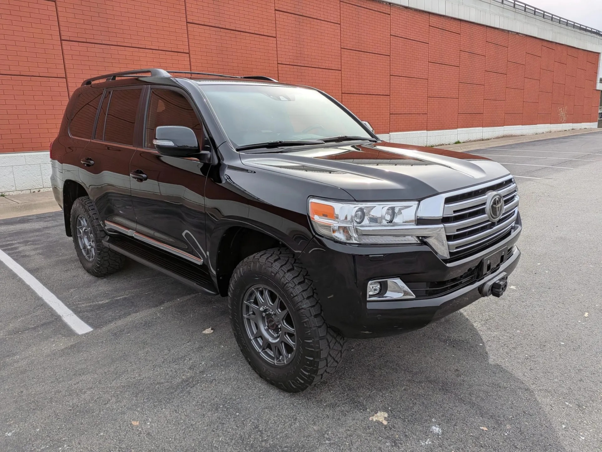 2021 Toyota Land Cruiser