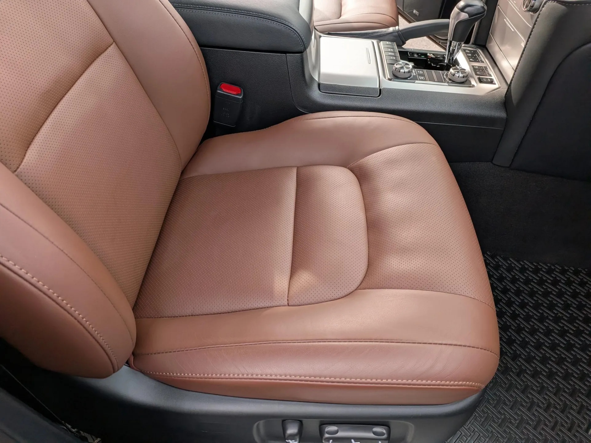 2021 Toyota Land Cruiser