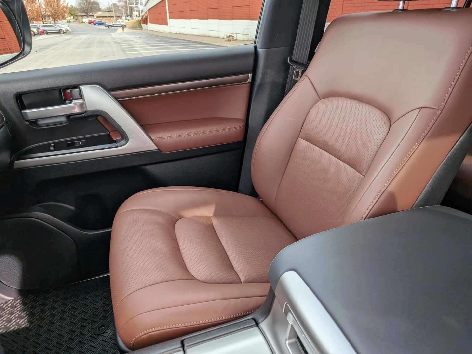 2021 Toyota Land Cruiser