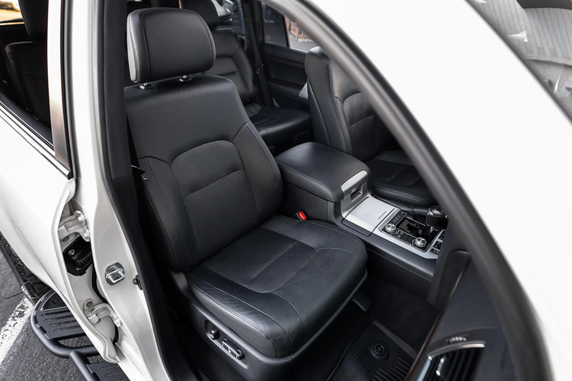 2021 Toyota Land Cruiser Heritage Edition