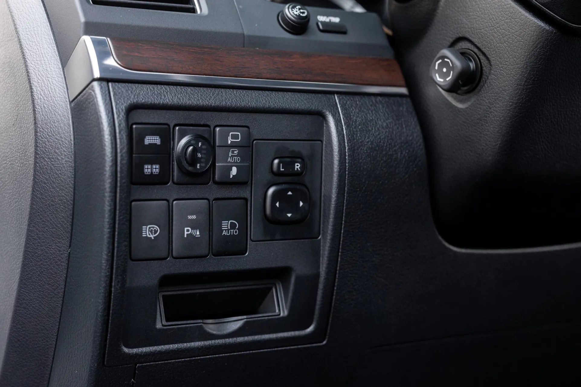 2021 Toyota Land Cruiser Heritage Edition