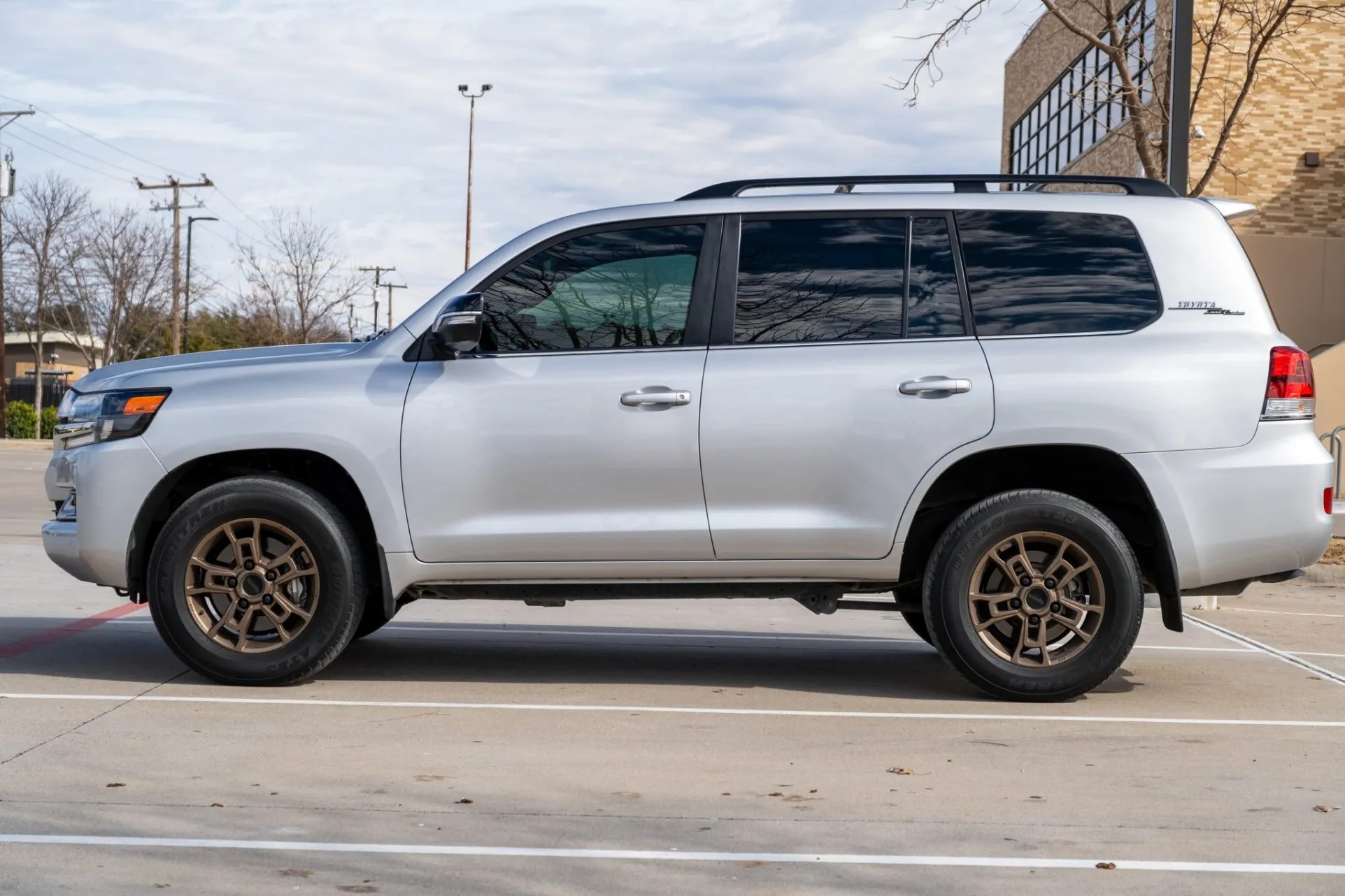 2021 Toyota Land Cruiser Heritage Edition