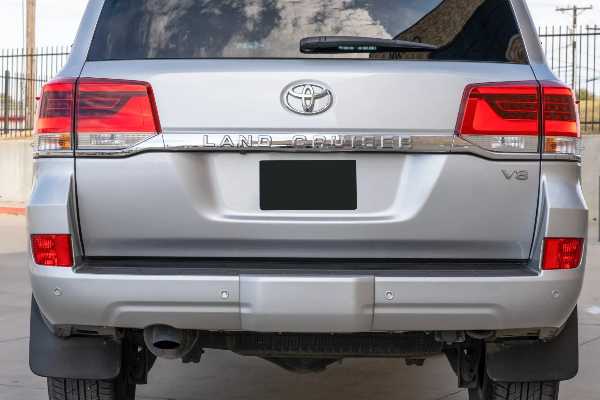 2021 Toyota Land Cruiser Heritage Edition