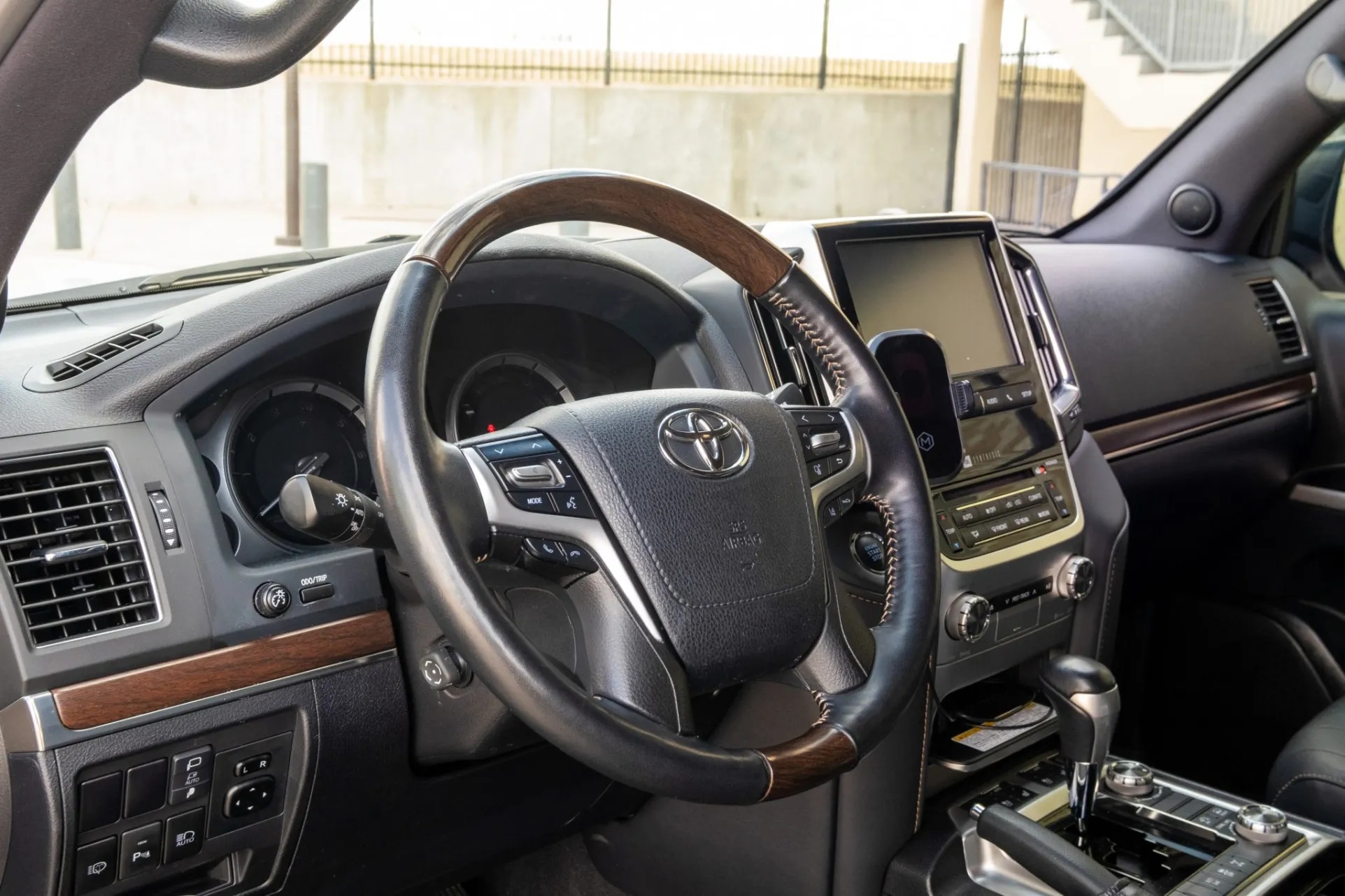 2021 Toyota Land Cruiser Heritage Edition