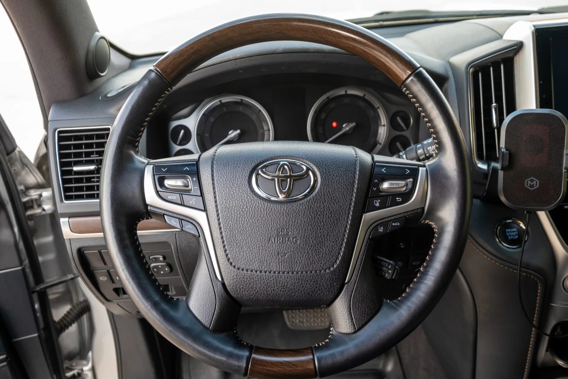 2021 Toyota Land Cruiser Heritage Edition
