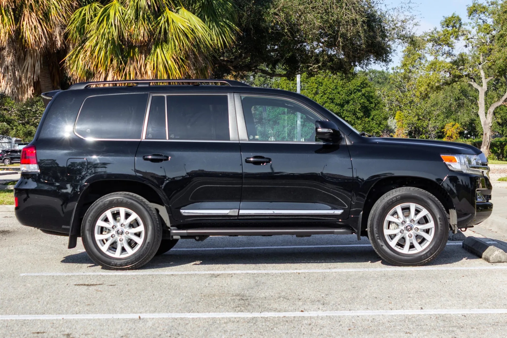 2021 Toyota Land Cruiser