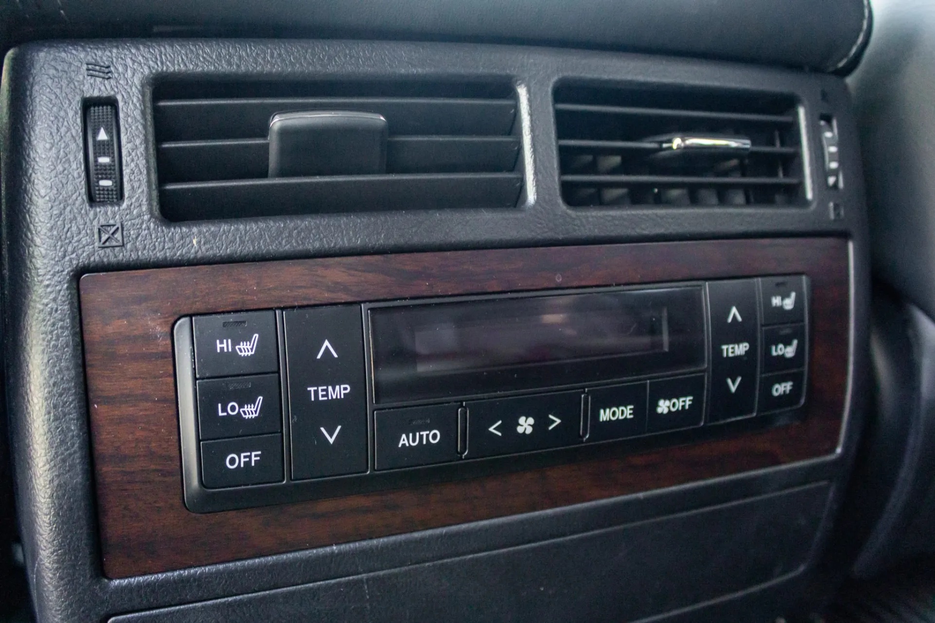 2021 Toyota Land Cruiser